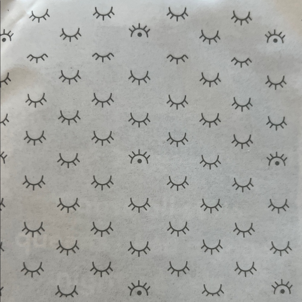 Ettitude Bamboo Lyocell Eye Mask in White - Picture 4 of 5